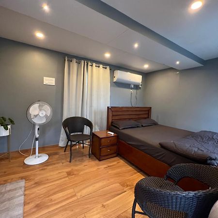 La Serene Farm Stay - Luxary 4 Bed Room Property 海得拉巴 外观 照片